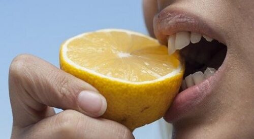 اضرار الحمضيات على الاسنان