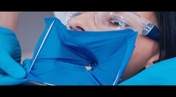 العازل المطاطي